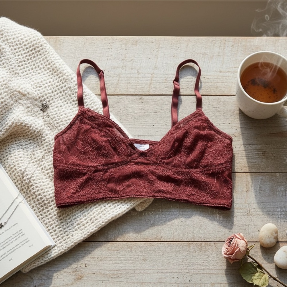 Auden Lace Bralette in Deep Red
